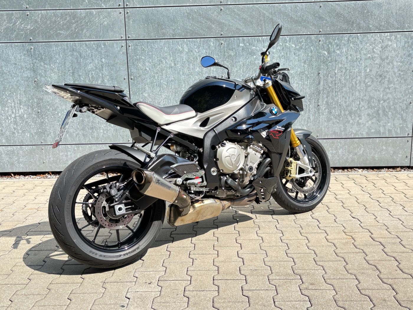 Fahrzeugabbildung BMW S 1000 R Sport- und Dynamik Paket Akrapovic, Frä