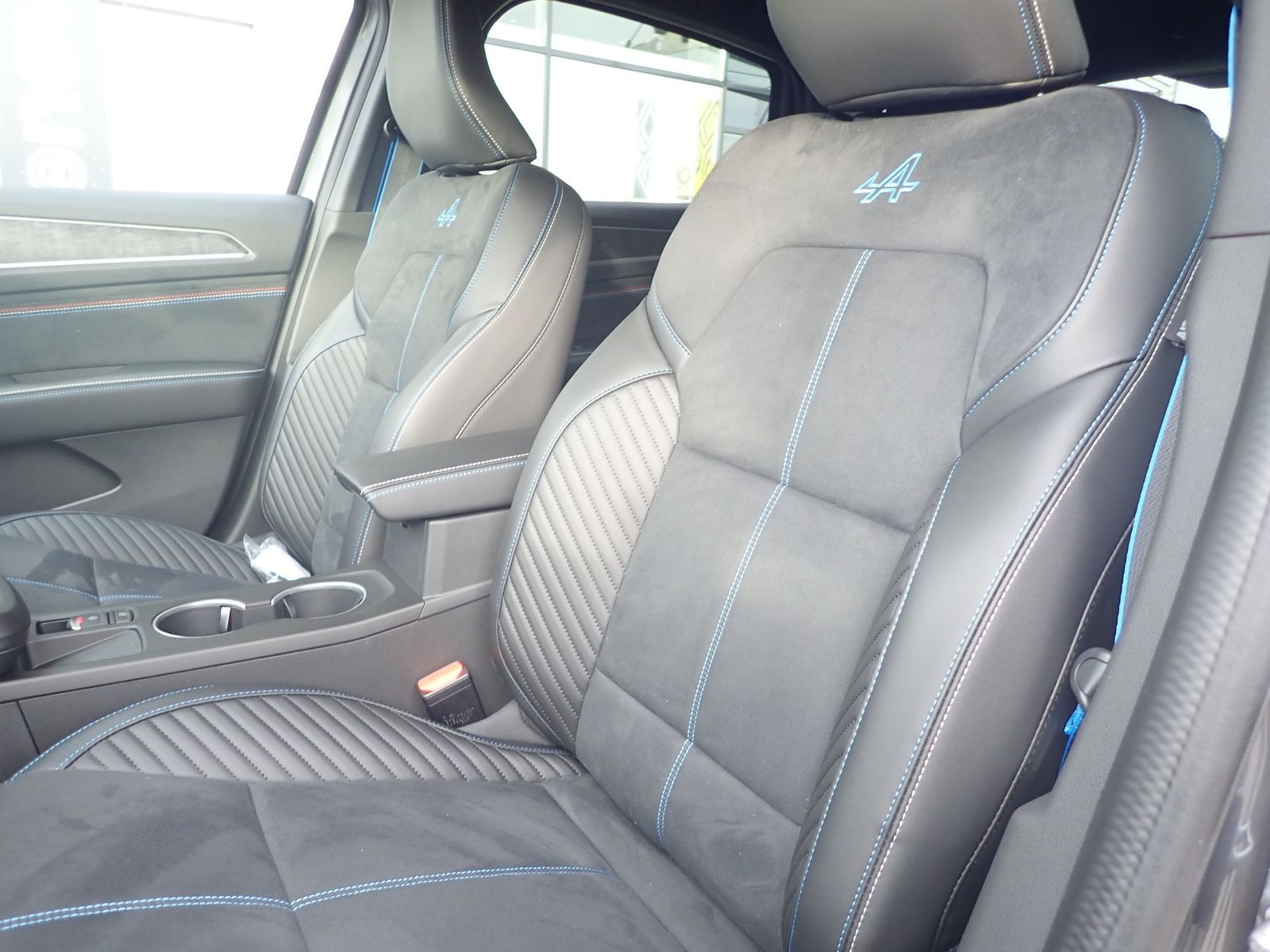 Fahrzeugabbildung Renault Arkana Esprit Alpine E-Tech Full Hybrid 145