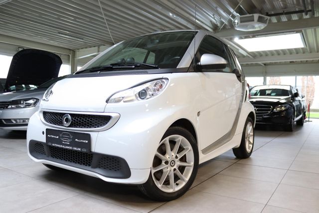 Smart fortwo cabrio e-drive 55 kW (75 PS), Automati...