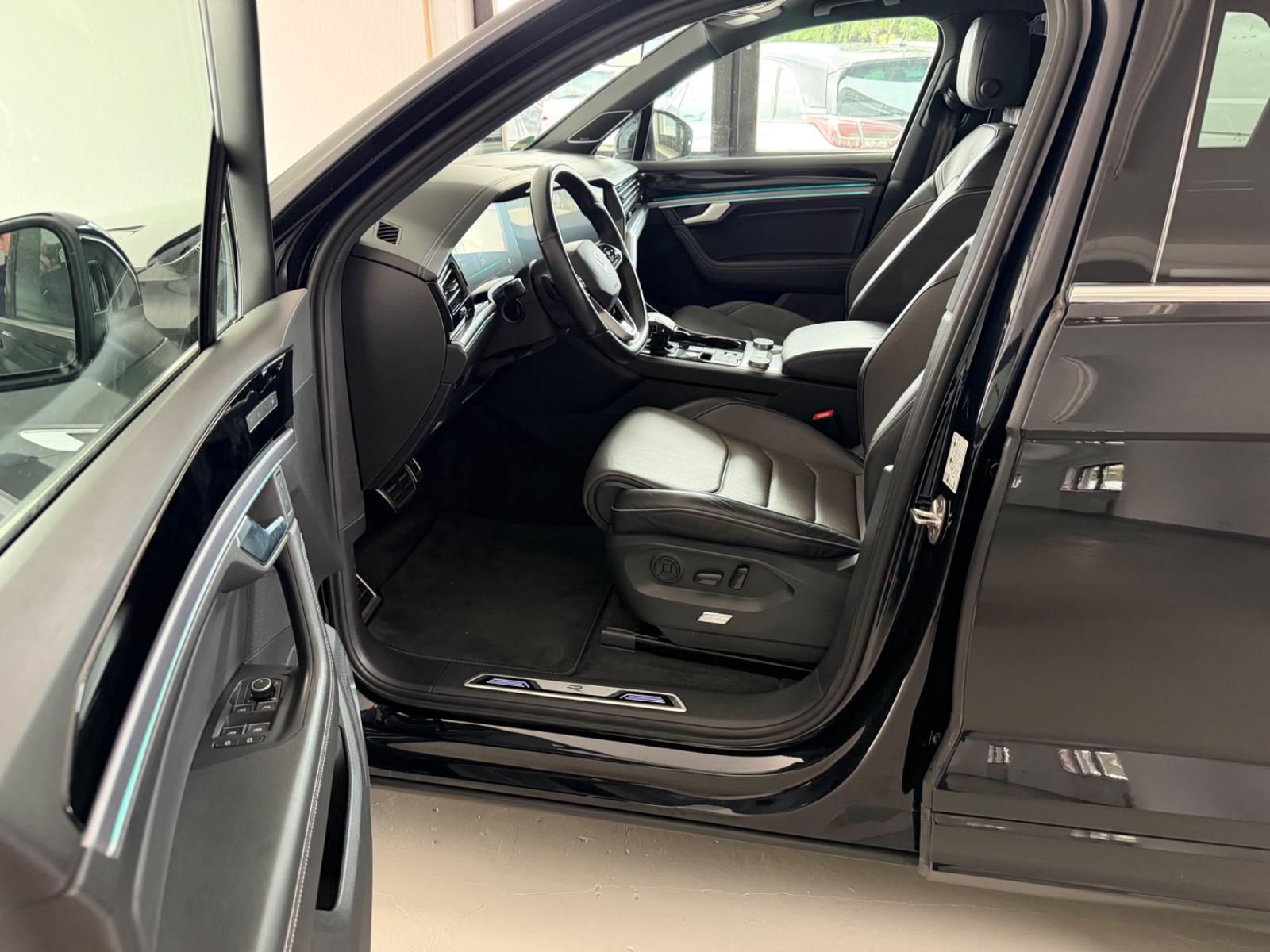 Volkswagen Touareg 3.0 TSI R-Line 4Motion Digital 360° LED