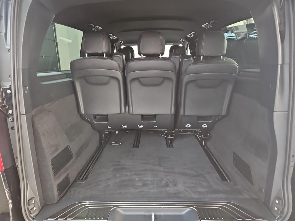 Fahrzeugabbildung Mercedes-Benz V 300 AVG extralang 8 Sitze Standhzg elektr. ST