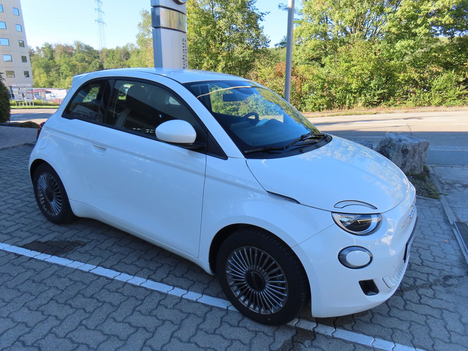 Fiat 500e Basis 42 kWh imagem 2