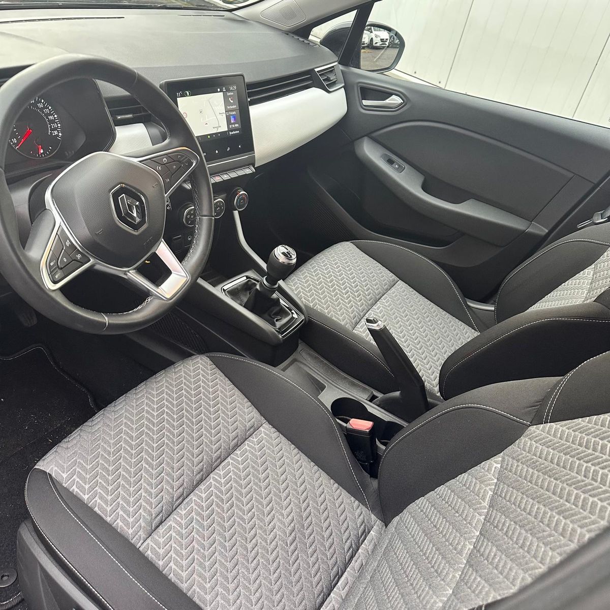 Renault Clio - Bild 14