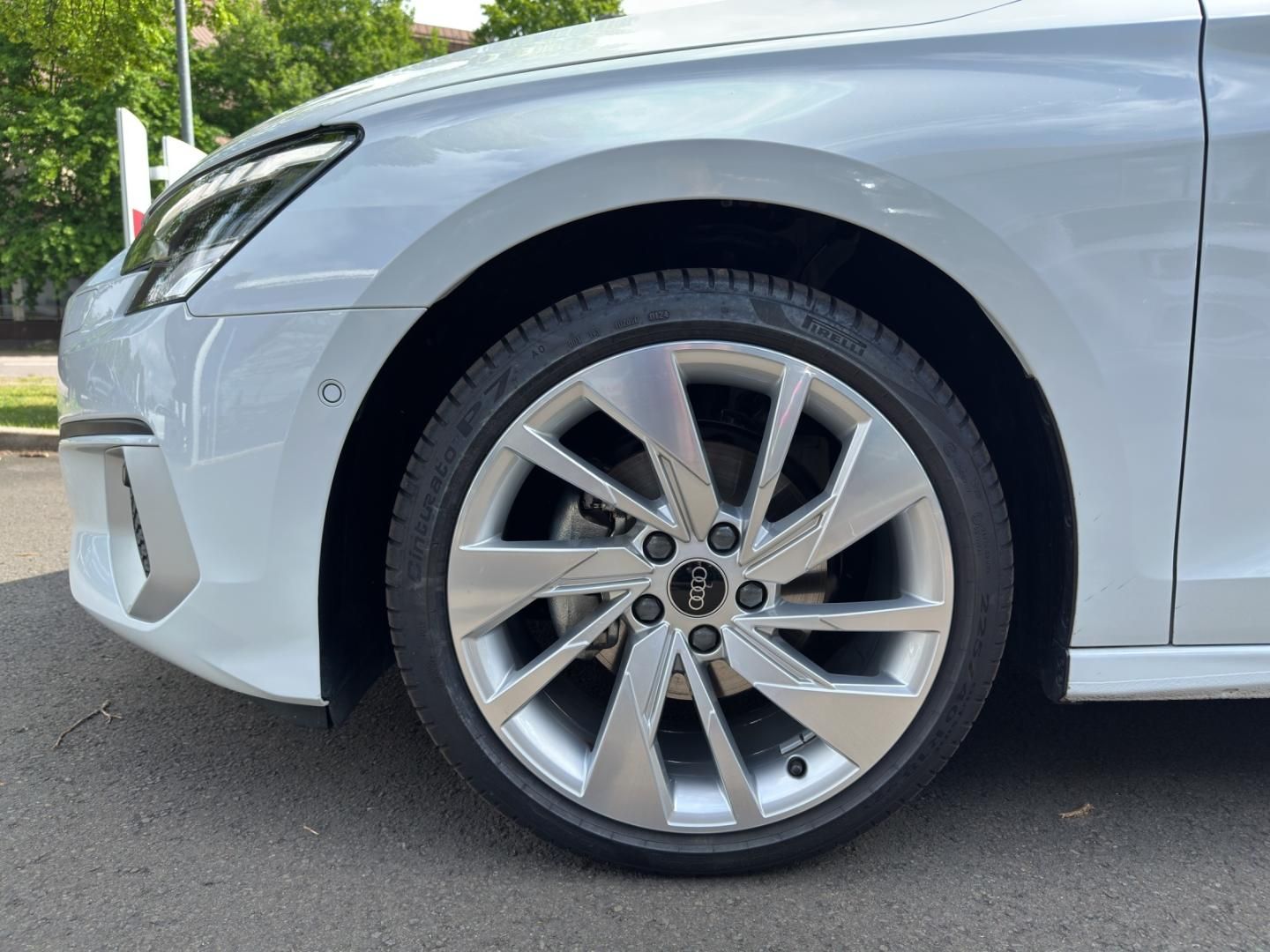 Fahrzeugabbildung Audi A3 Sportback Advanced 30 TFSI LED Business Assis
