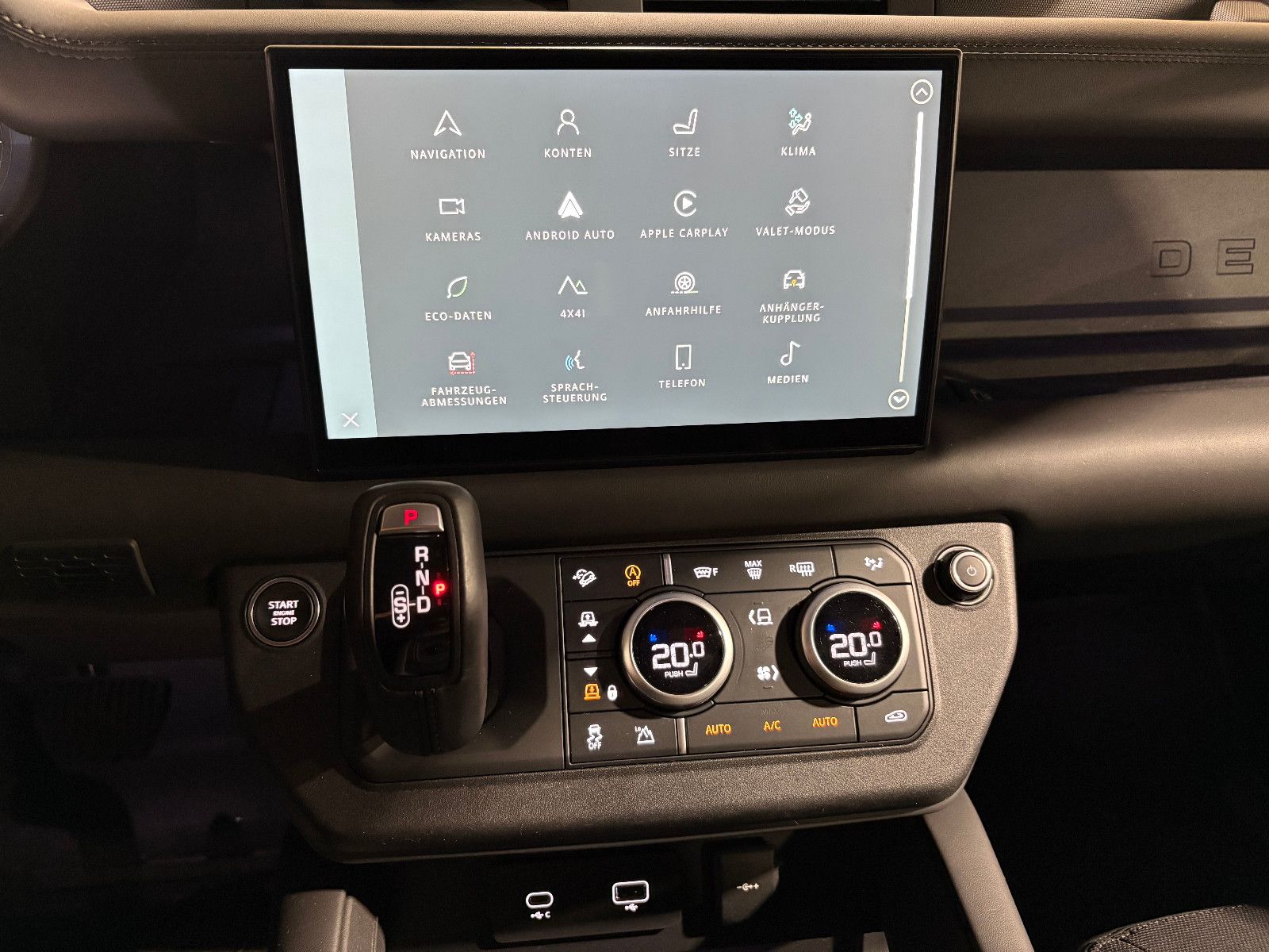 Fahrzeugabbildung Land Rover Defender 110 X-Dynamic HSE/PANO/360°/AHK/APPLE/