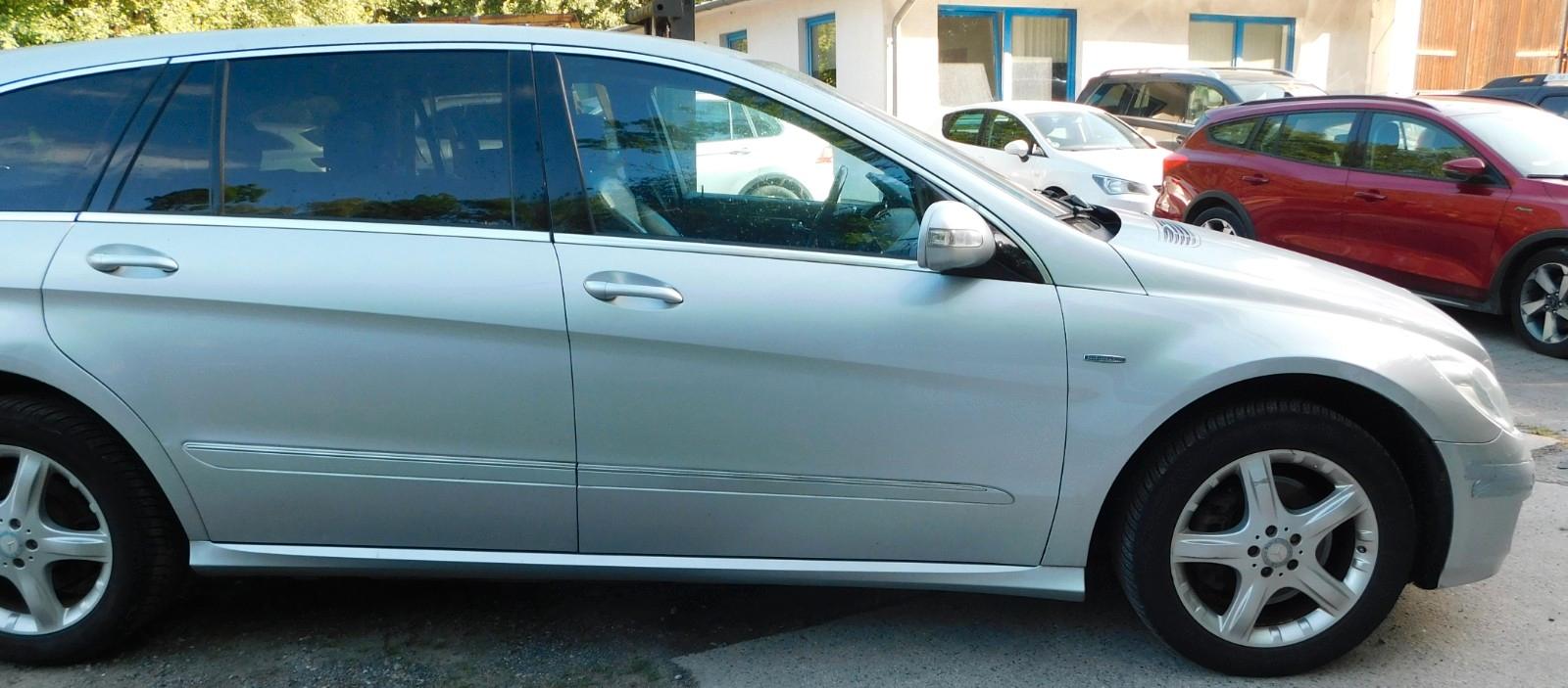 Mercedes-Benz R350 2010 — photo 13