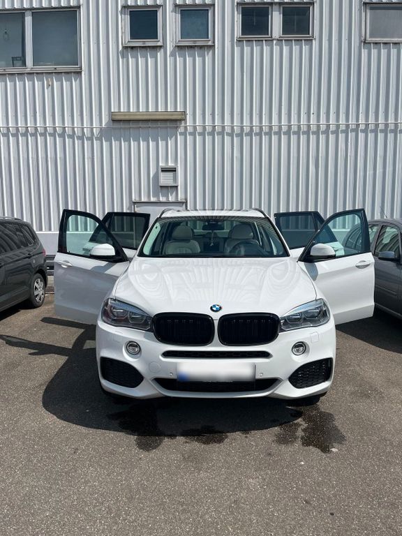 Image of BMW X5