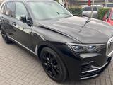 BMW X7 xDrive30d - - scheckheftgepflegte BMW X7