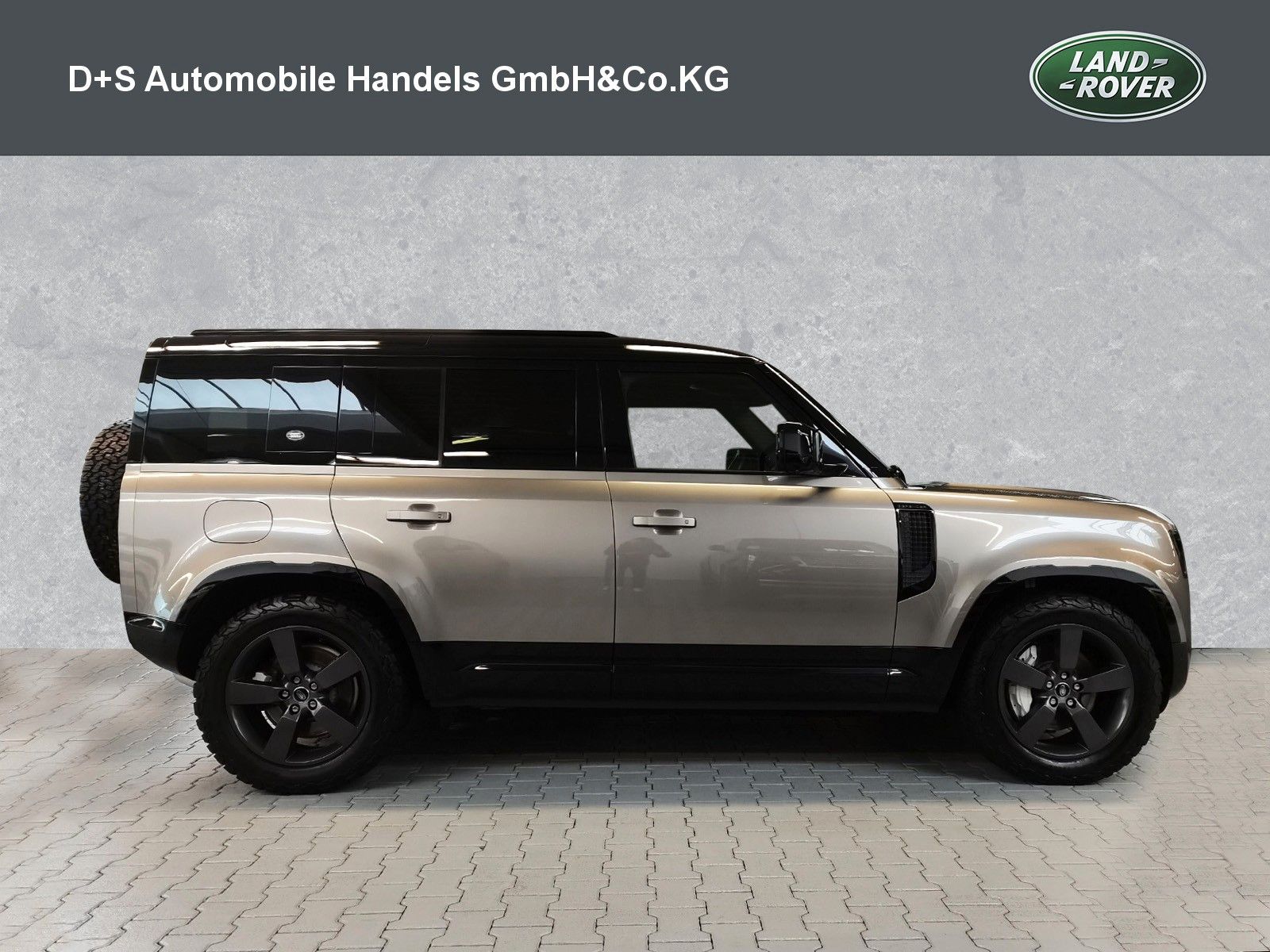 Land Rover Defender 110 D300 X-Dynamic HSE foto 6