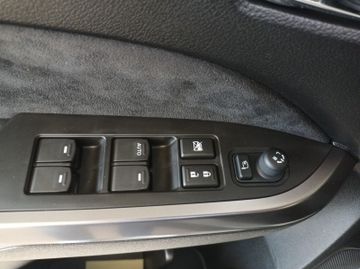 Fotografie 15 des Suzuki Vitara 1.4 Boosterjet Hybrid Navi