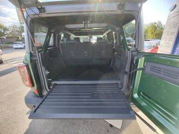 Ford Bronco - 4