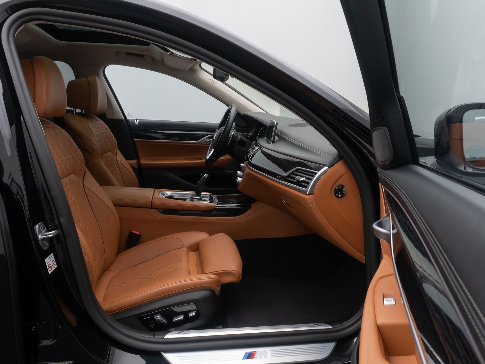 Fahrzeugabbildung BMW 750d xD M Sport 360&deg; Massage FondEnt Laser Voll