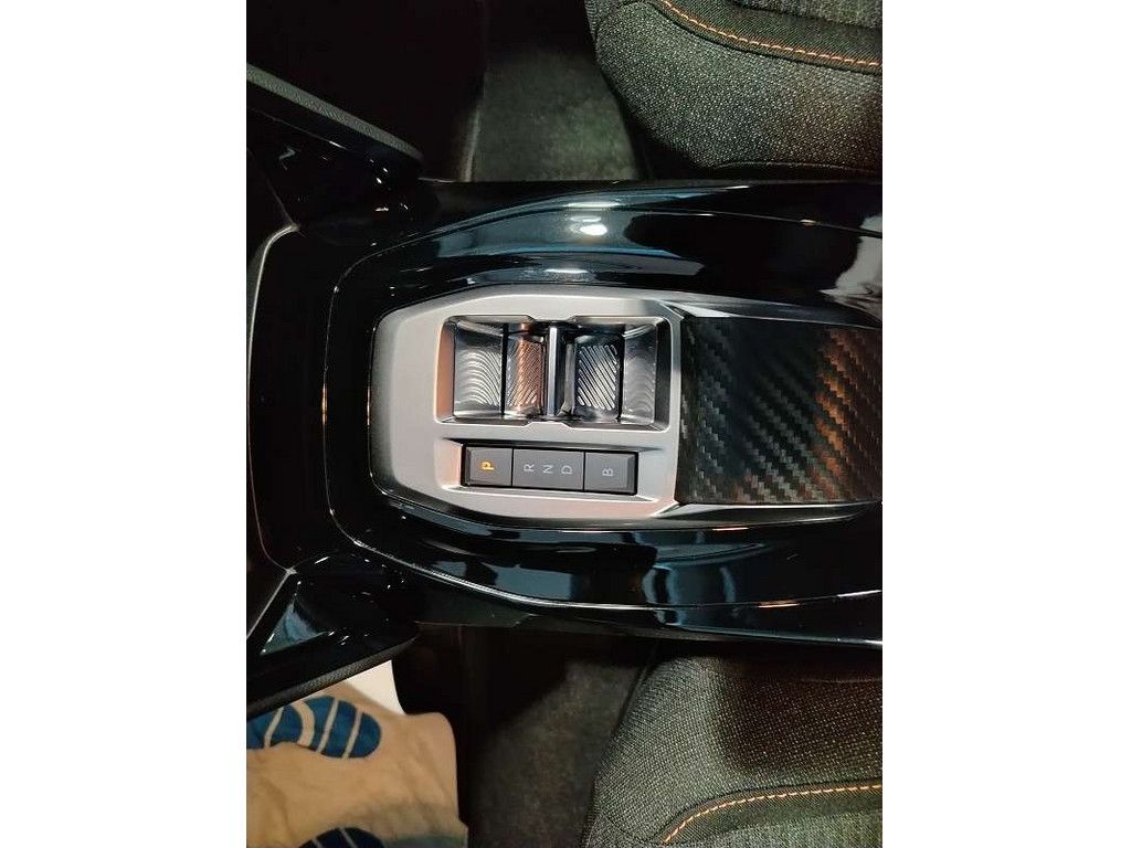 Peugeot e-208 - Bild 13