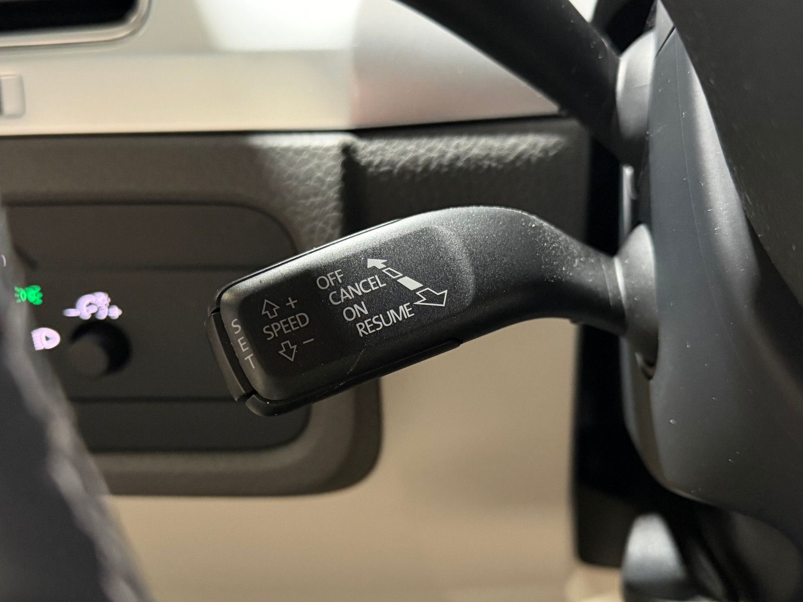 Fahrzeugabbildung Volkswagen Touareg V8 TDI /PANO7MEMORY/360°KAM/DYNAUDIO