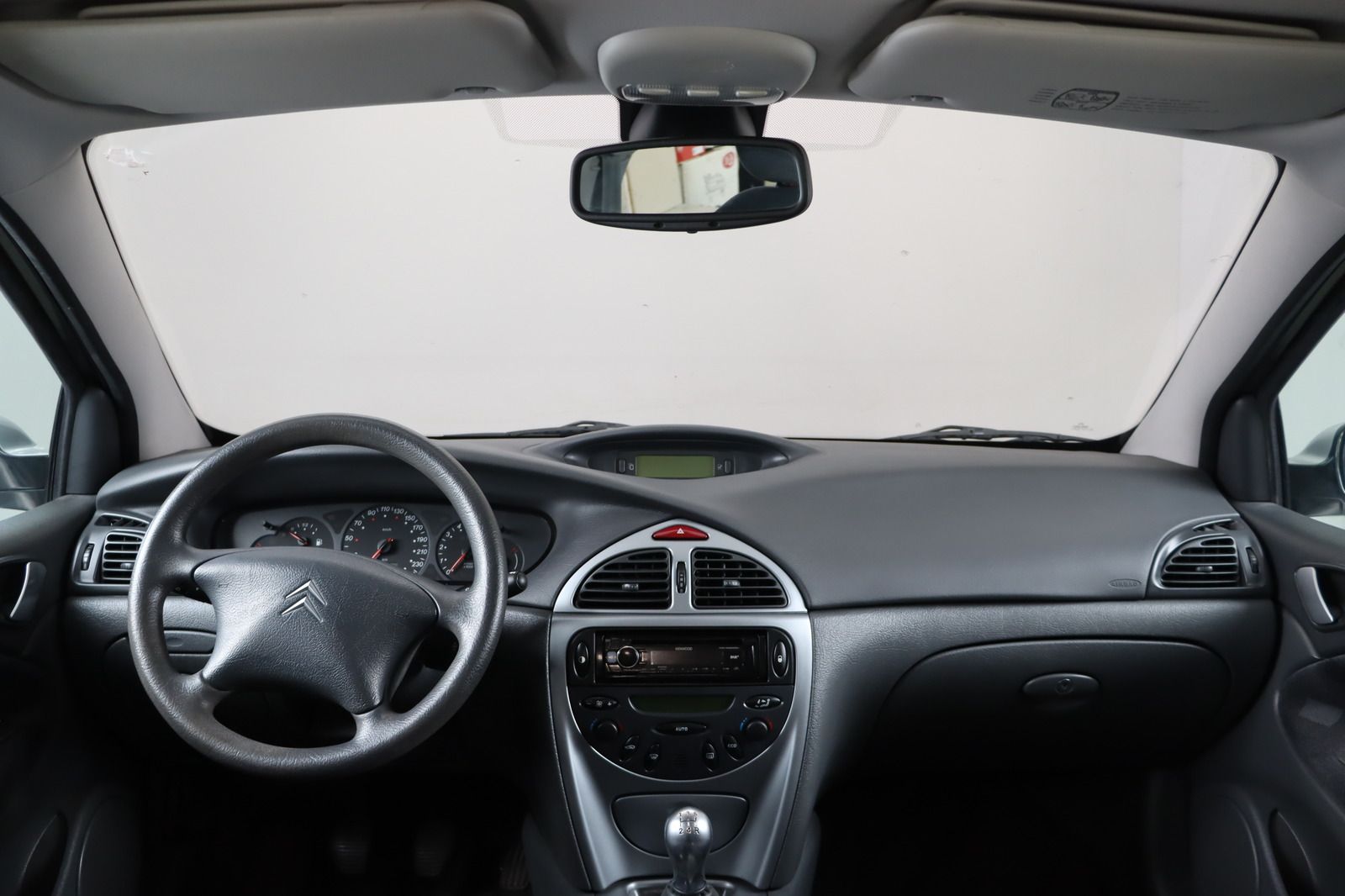 Fahrzeugabbildung Citroën C5 2.0 16V * Klimaautom. * PDC