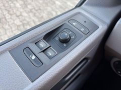 Fahrzeugabbildung Volkswagen T6.1 Transporter 2.0 TDI DSG PDC KLIMA NAVI AHK