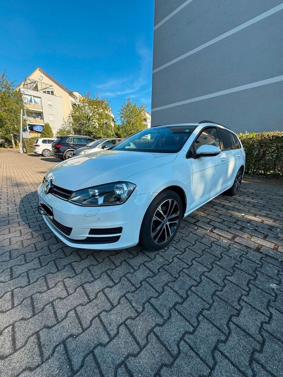 Image of Volkswagen Golf