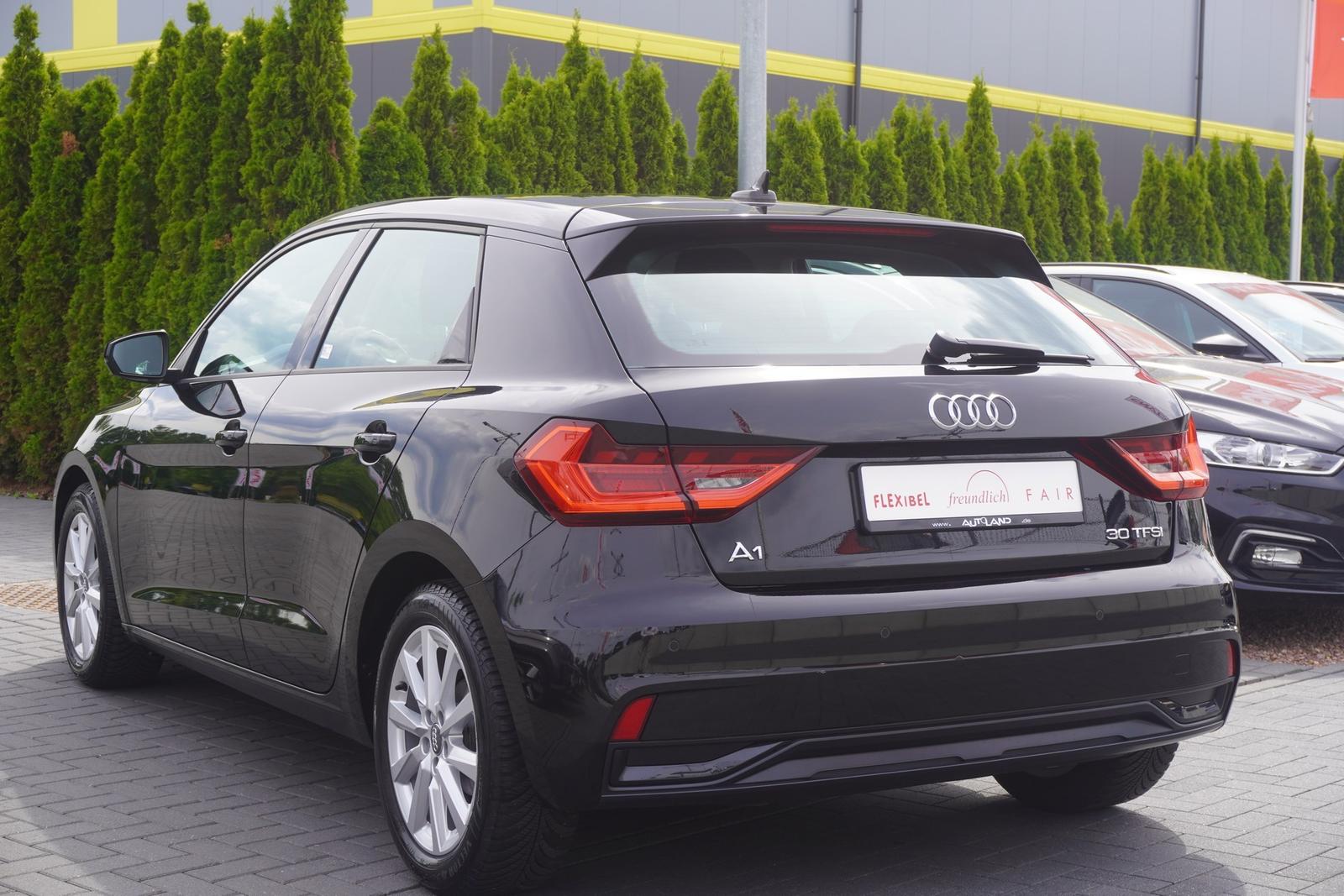 Audi A1 1.0 TFSI advanced LED Navi Sitzheizung Klima, миниатюра 4