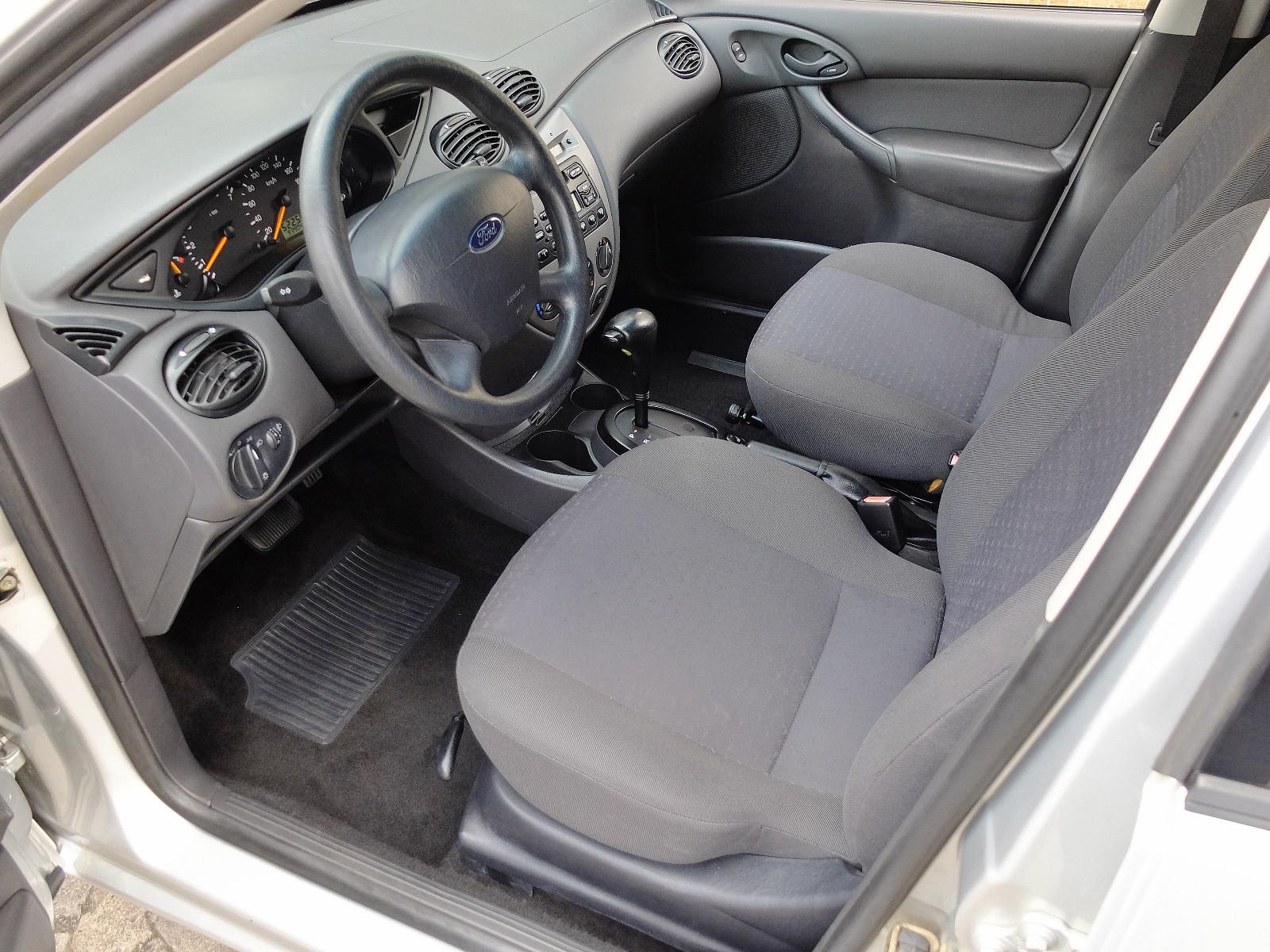 Ford Focus 2004 — photo 5