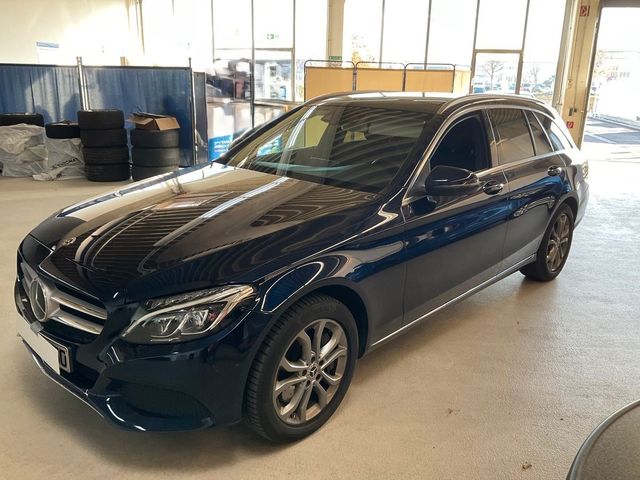 Mercedes-Benz C 400 T 4Matic PANO NAVI CAM DISTR PDC SPURH