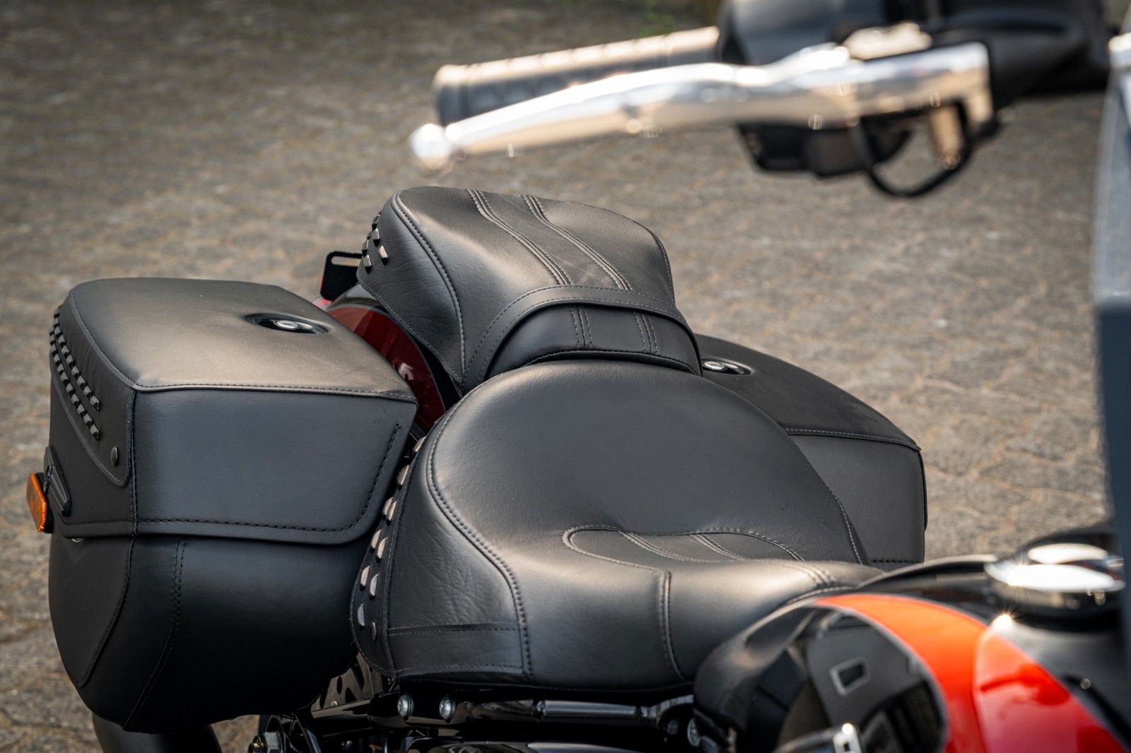 Fahrzeugabbildung Harley-Davidson HERITAGE CLASSIC FLHC 117 MY25 - Kurzfristig ver