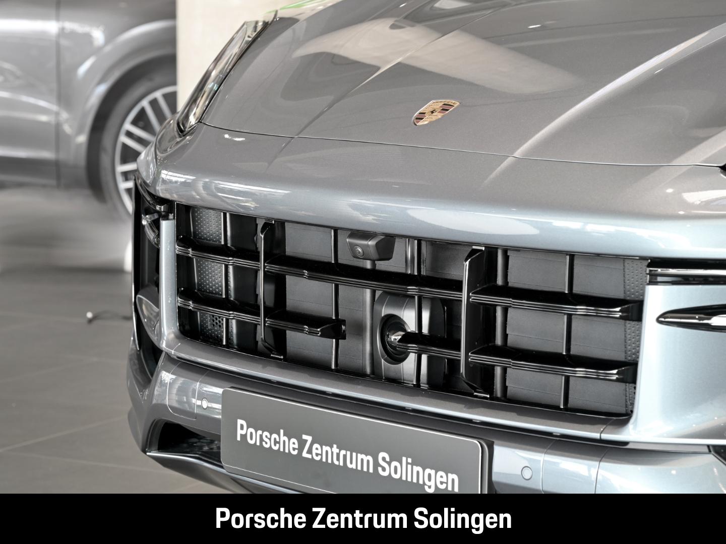 Porsche Cayenne E-Hybrid Coupe Black Edition 22'' AHK He