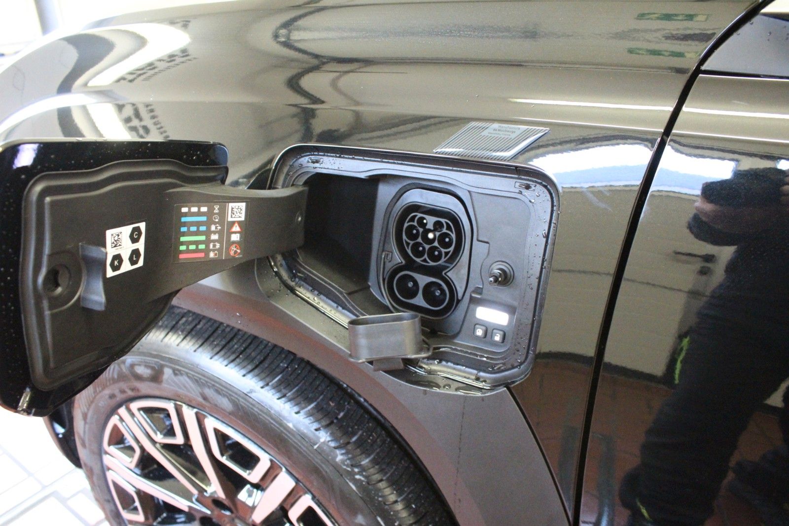 Fahrzeugabbildung Renault R 4 E-Tech 150 Comfort Range Iconic *Vollausst.*