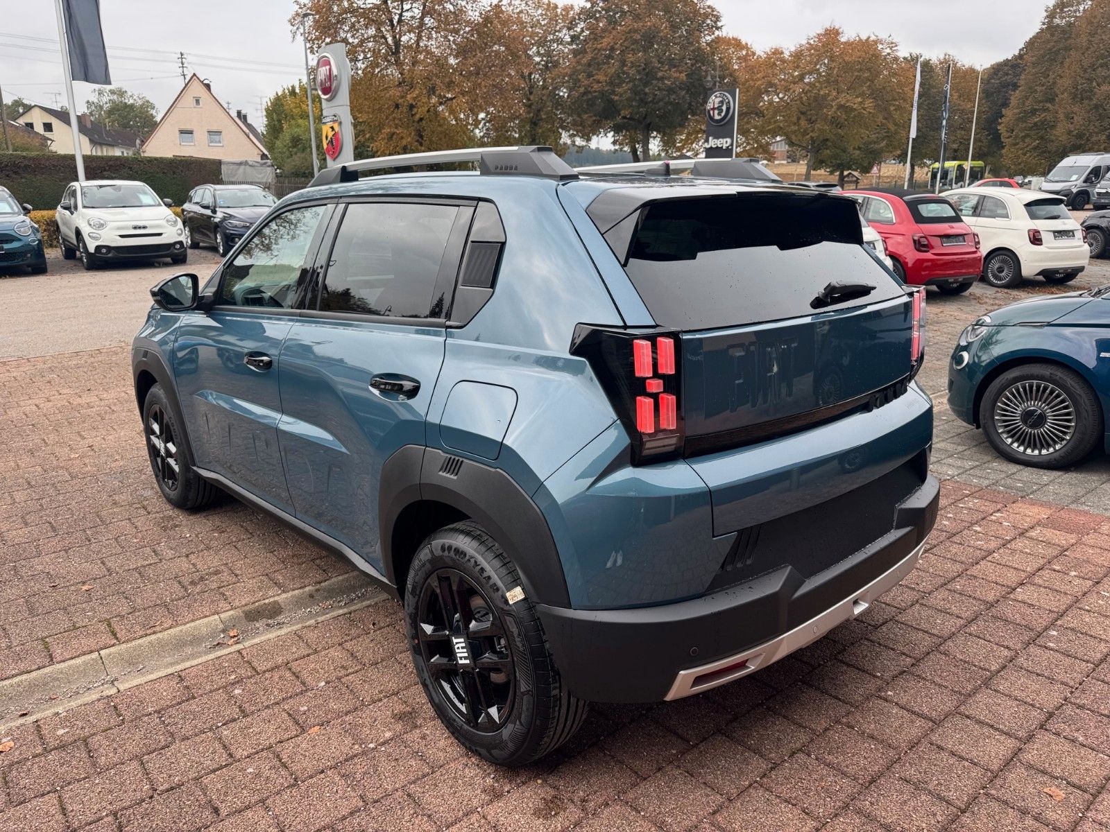 Fahrzeugabbildung Fiat Grande Panda 1.2 Hybrid eDCT Icon Navi Sitzhzg.