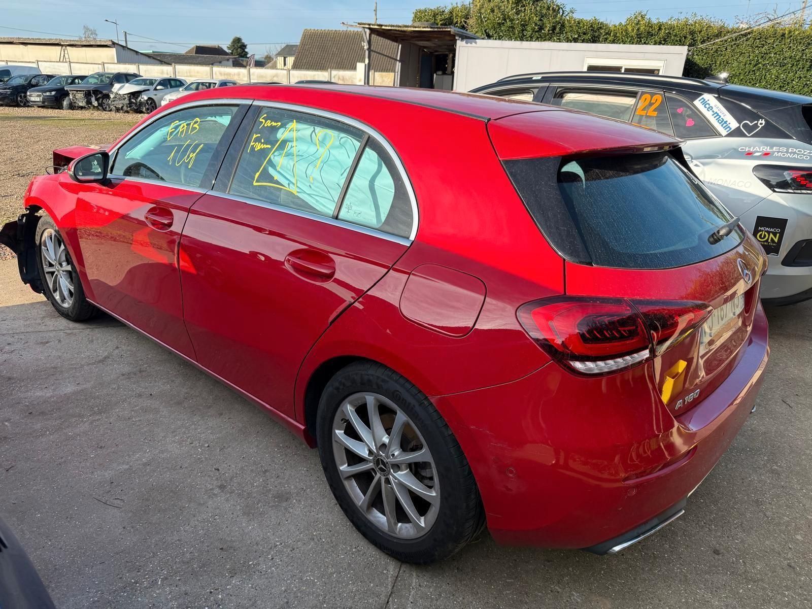 Mercedes-Benz A 180 7G-DCT PROGRESSIVE