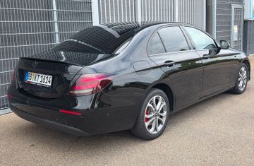 Mercedes E 220 - 2