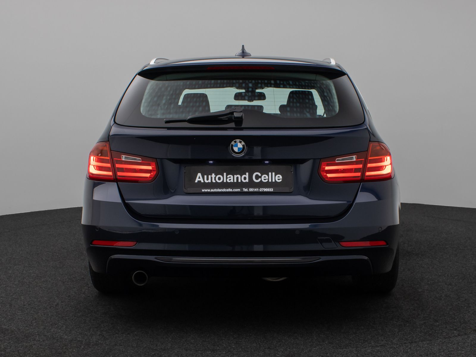 Fahrzeugabbildung BMW 320i Sport Line PDC Xenon AHK Geschwindigkeitsre