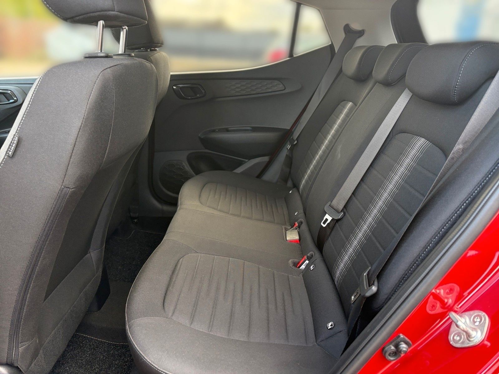 Fahrzeugabbildung Hyundai i10 Intro Edition