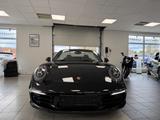 Porsche 911 Carrera/4 Black Edition Cabriolet/111P.Check - Porsche: 911 Black Edition