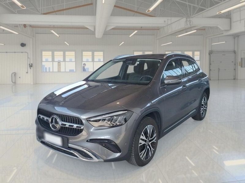 Mercedes-Benz MERCEDES-BENZ GLA 250 E PLUG-IN AUTO PROG ADVANC