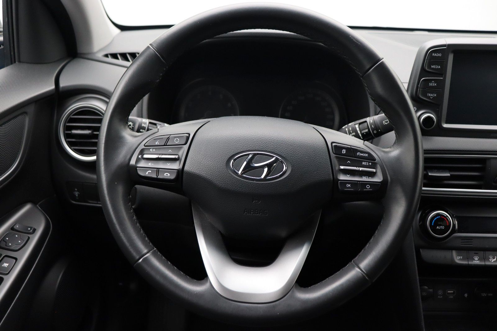 Fahrzeugabbildung Hyundai Kona 1.0 Pure 2WD