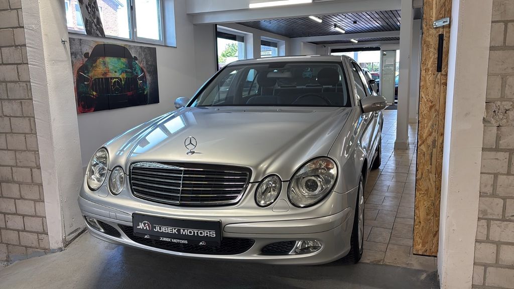 Mercedes-Benz E 200