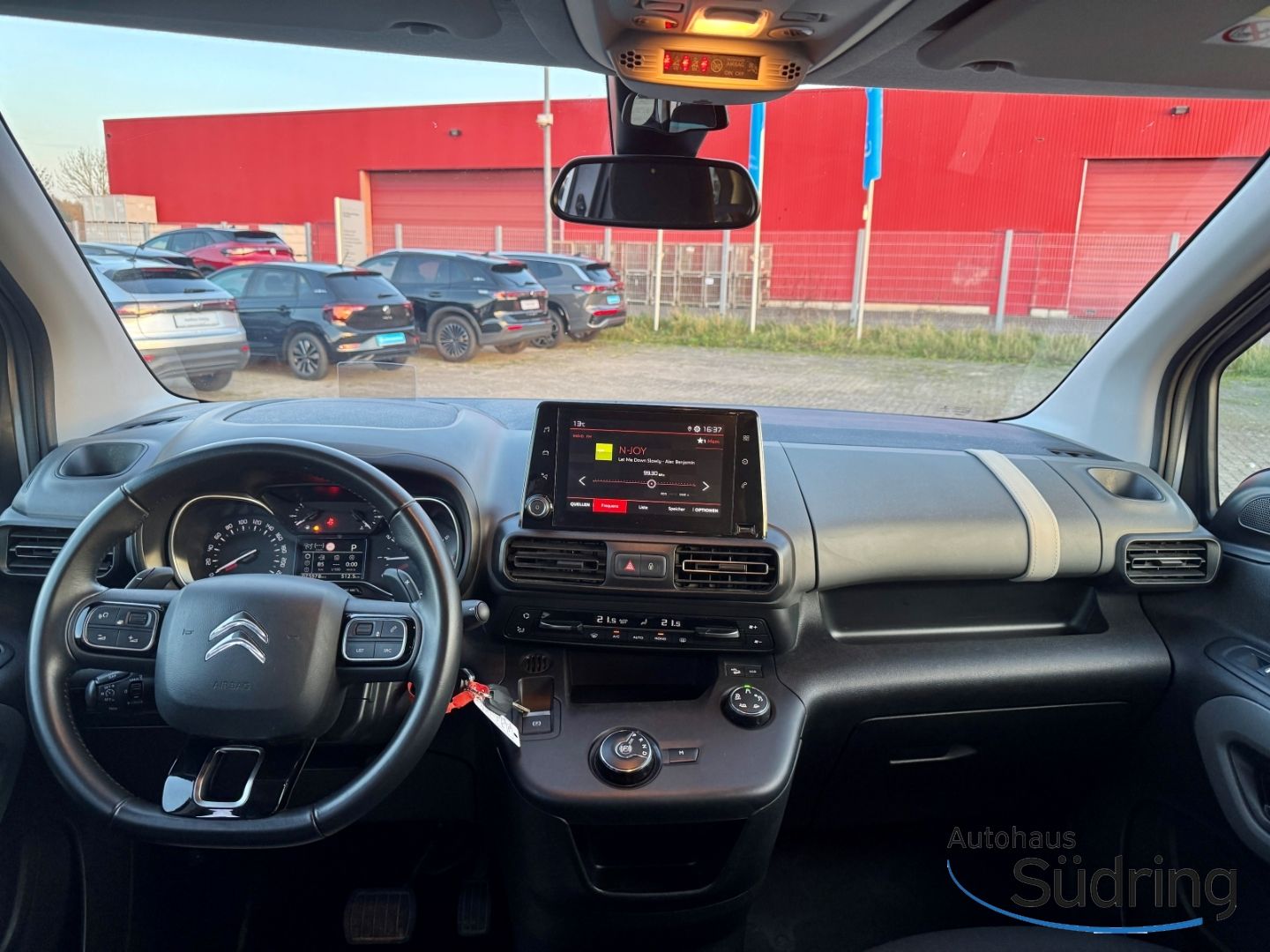 Berlingo 1,2 Pure Tech 130 Shine XL HUD ACC SHZ