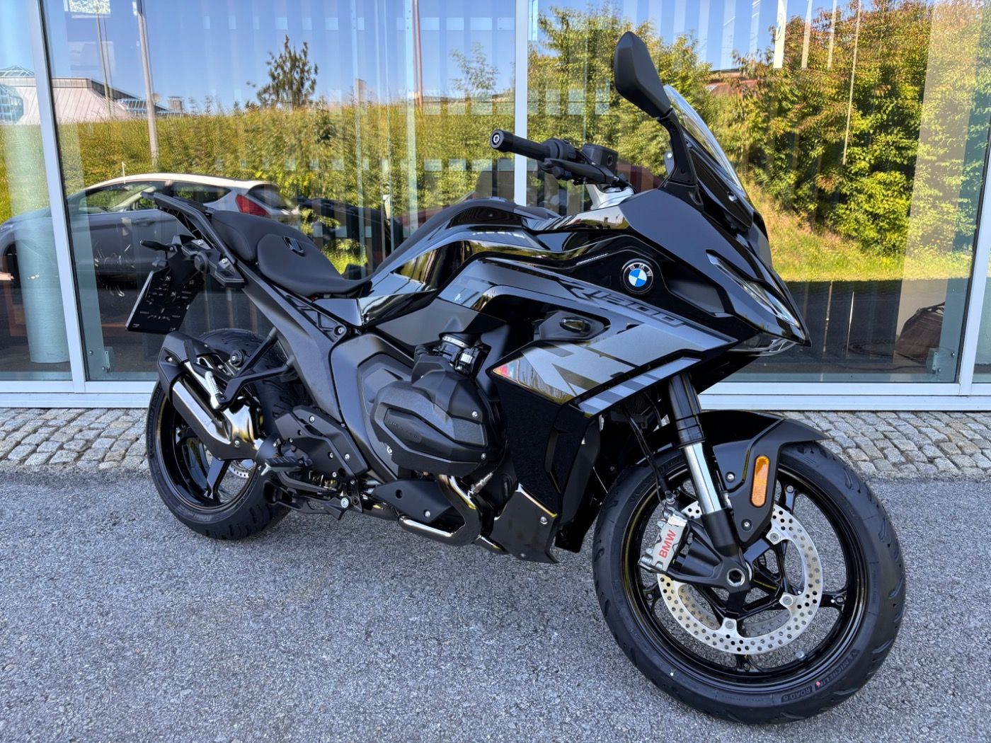 Fahrzeugabbildung BMW R 1300 RS Triple Black 4 Pakete ASA