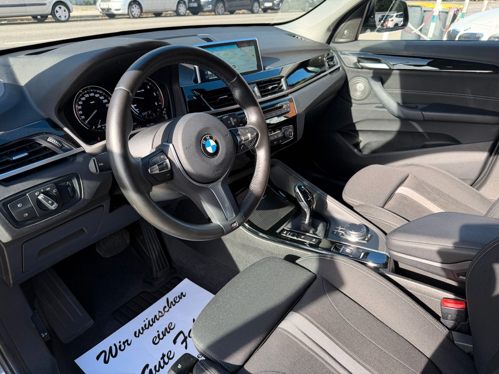 Fahrzeugabbildung BMW X1 xDrive 18 d Sport Line 1-Hand HUD AHK 8-FACH