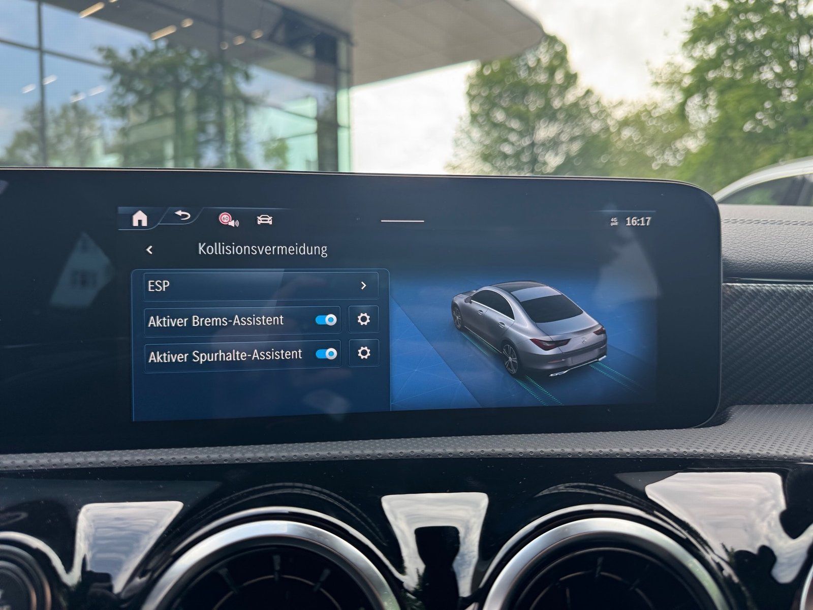Fahrzeugabbildung Mercedes-Benz CLA 180 Progressive *Kamera*LED*MBUX-Premiu*PDC*