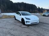 Tesla Model 3 Performance Allradantrieb mit Dualmotor - Tesla Model 3: Performance