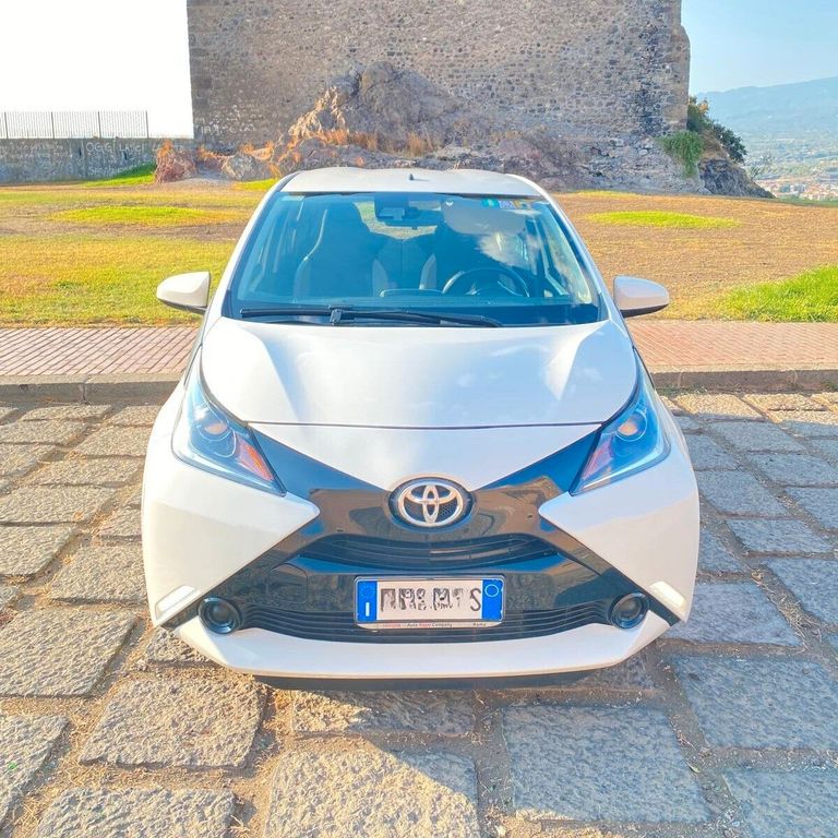 Image of Toyota Aygo (X)