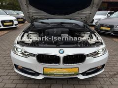BMW 320i Sport Line Autom*Leder*Xenon*S-Dach*RFK*PDC