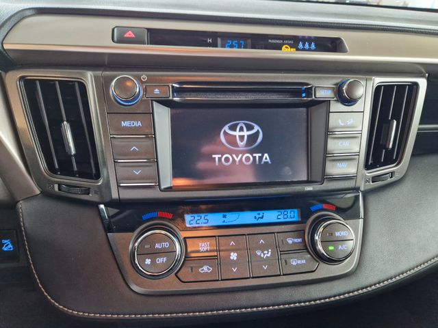 Toyota RAV 4 AWD Anhängerzug Silber Automatik