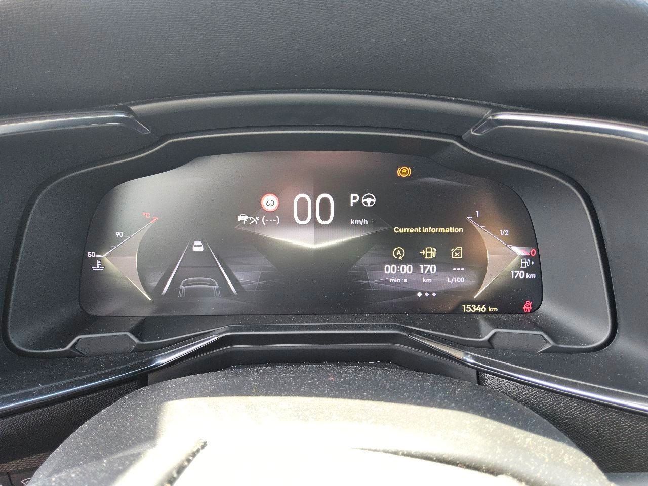 Fahrzeugabbildung DS Automobiles DS7 BlueHDi 130 EAT8 Opera Focal Panorama Dach