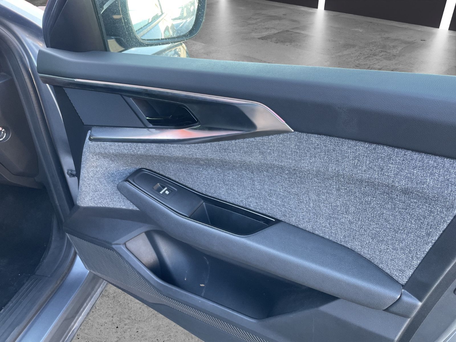 Fahrzeugabbildung Renault Espace VI Techno E-Tech Hybrid*7Sitzer*Navi*