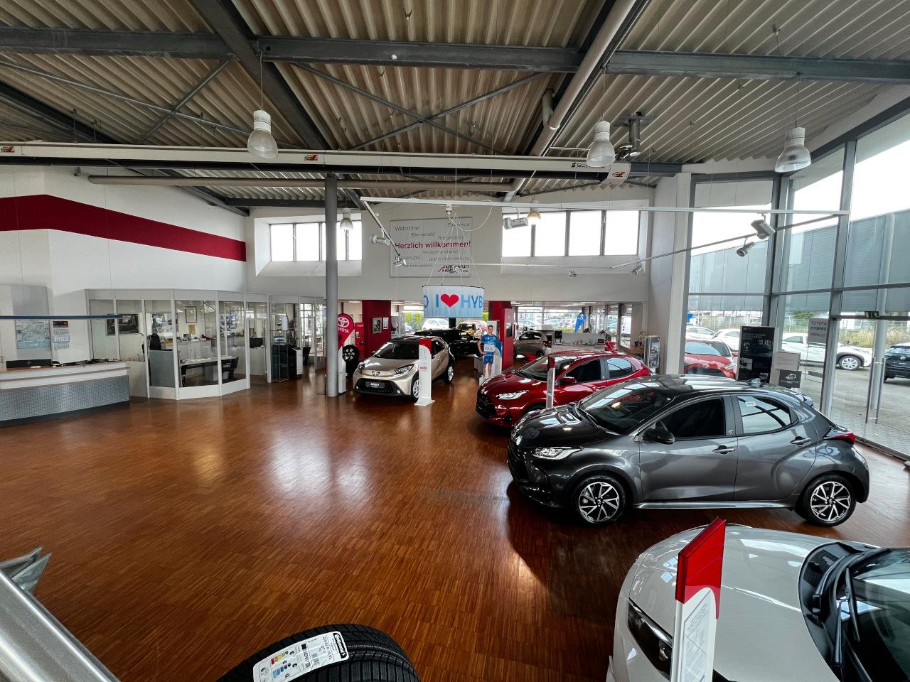 showroom-image-main