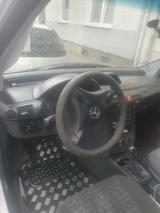 Mercedes-Benz mercedes vaneo 1.6 Motor - gebrauchte Mercedes-Benz Vaneo aus dem Jahr 2002