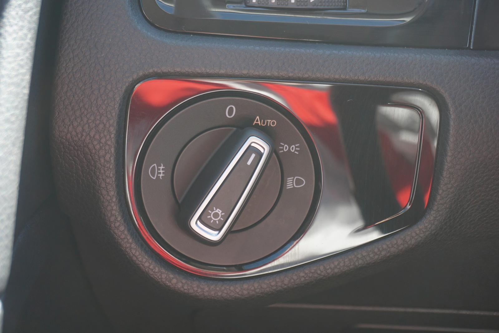 Volkswagen Golf VIII 1.5 TSI LED ACC Tempomat Totwinkel, миниатюра 25