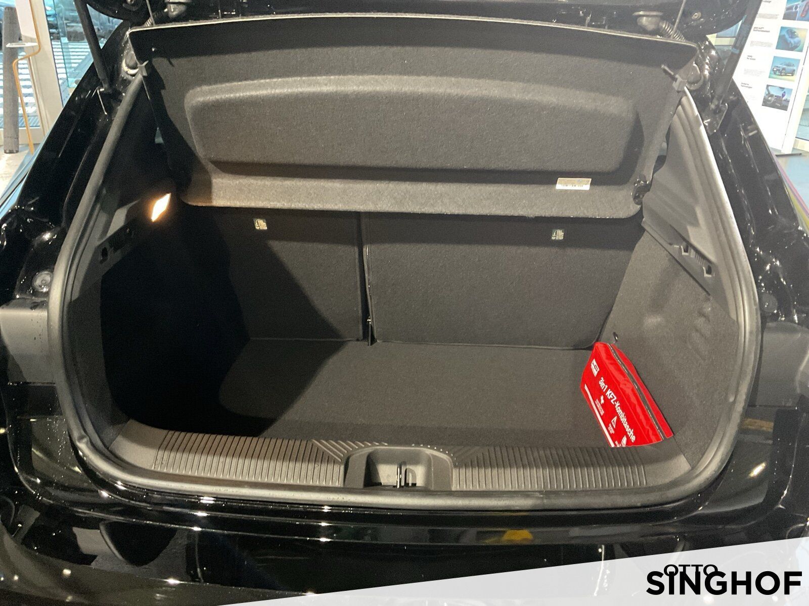 Fahrzeugabbildung Renault Clio VI Esprit Alpine Full Hybrid E-Tech 160